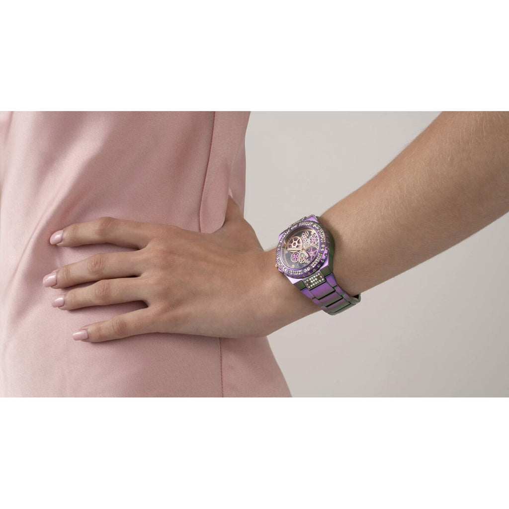 V2H53B3EA00E8EFB4DA9F29CDE2568D6A74R5789350P7