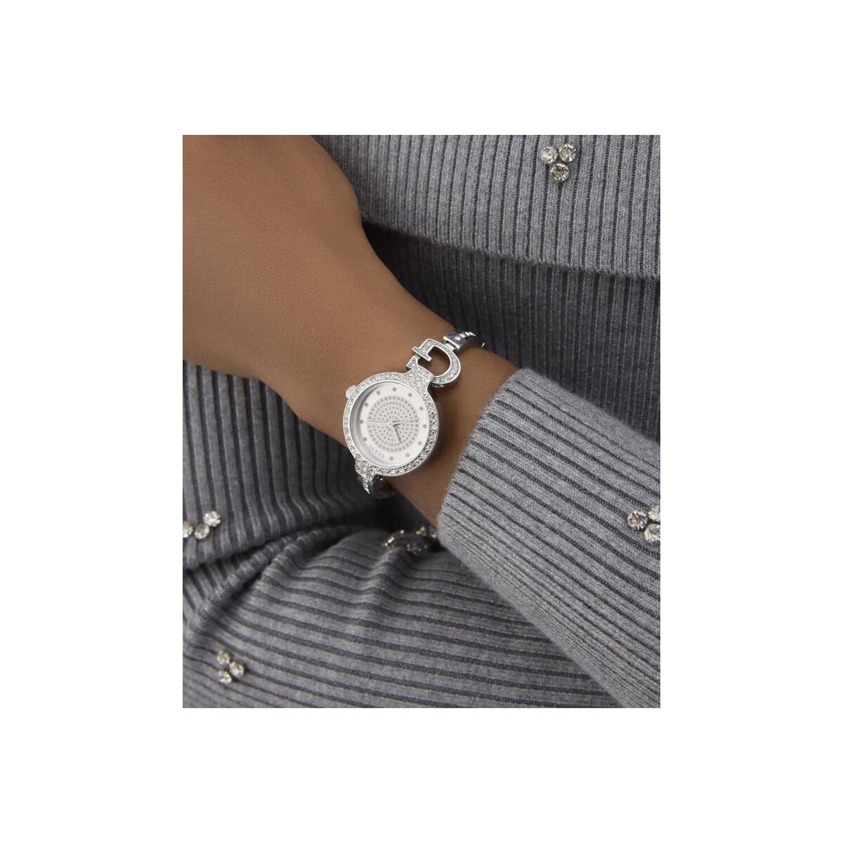 V2HB93A6AE63240DB2E5CDC9B8784BC99FFR7469113P5