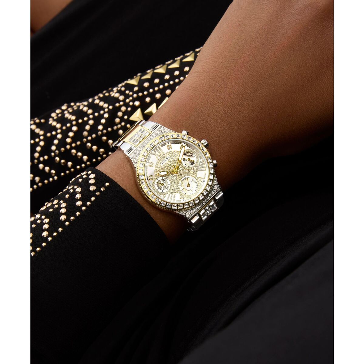 V3H74102A091E57ACAFC71FB0F2B937E80DR7469838P6