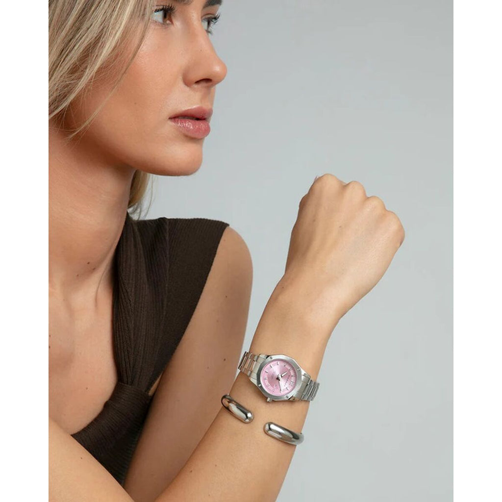 V2H36B1BEF36777BFDF25F6231CF8D47CC1R6733002P3