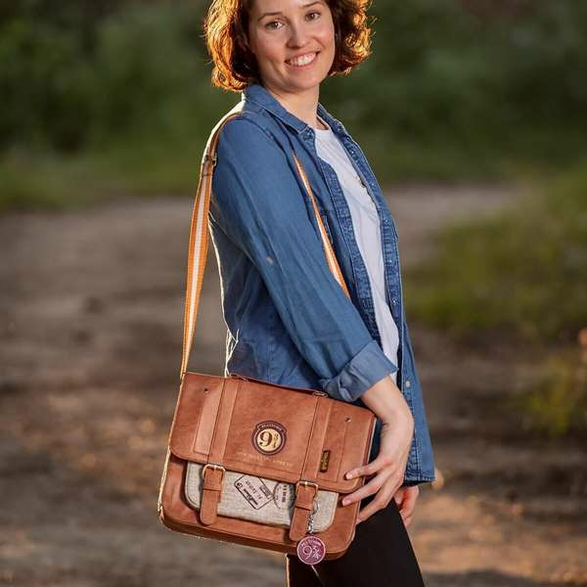 V2HC0AA65AB028CACB411B2F8D82F064B52R6689931P7